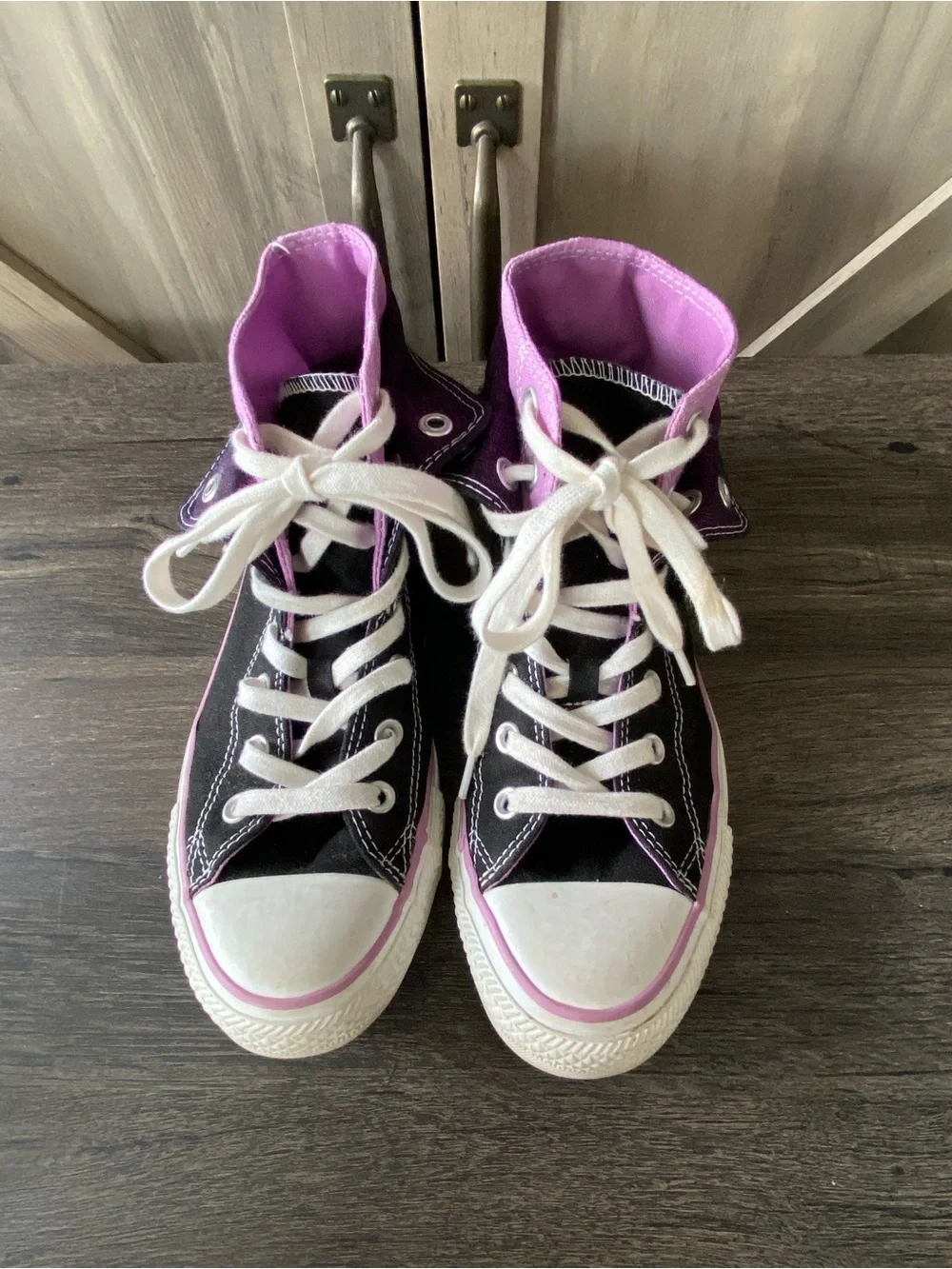 Converse All Stars Chuck Taylor Shoes Womens 9 Hi-Tops Black Purple Layer - Picture 2 of 10